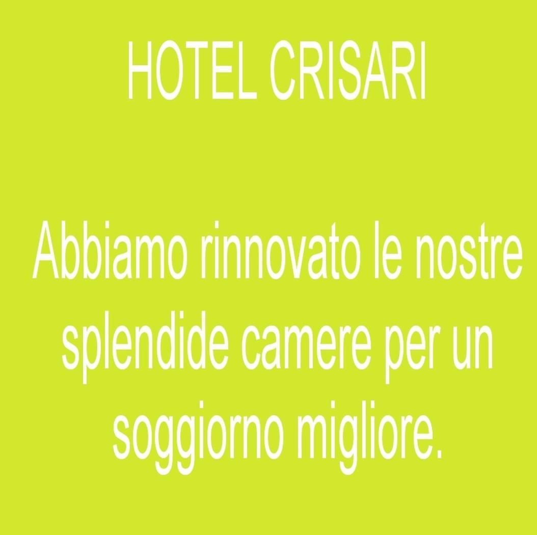 Hotel Crisari เนเปิลส์ ภายนอก รูปภาพ
